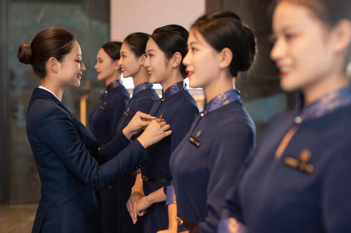 联系协助客服场景示意